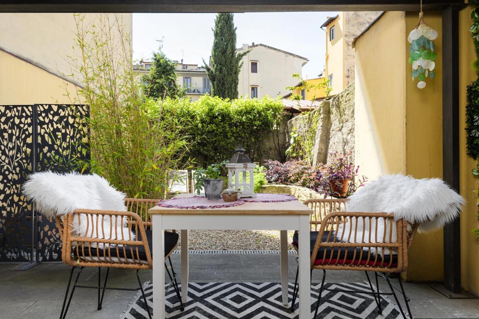 Appartamento Nadia's Lovely - With Private Garden And Jacuzzi Firenze